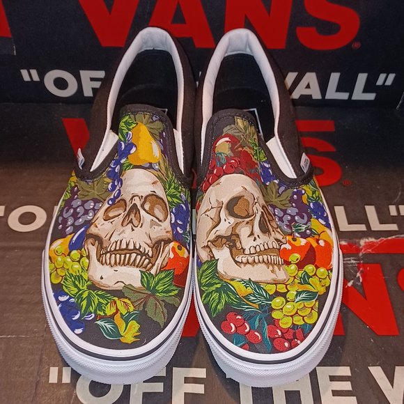 Vans Men's 9.5/Women's 11 Fruit Skull Slip On Black/White VN0A7Q5DY28 - Picture 12 of 13